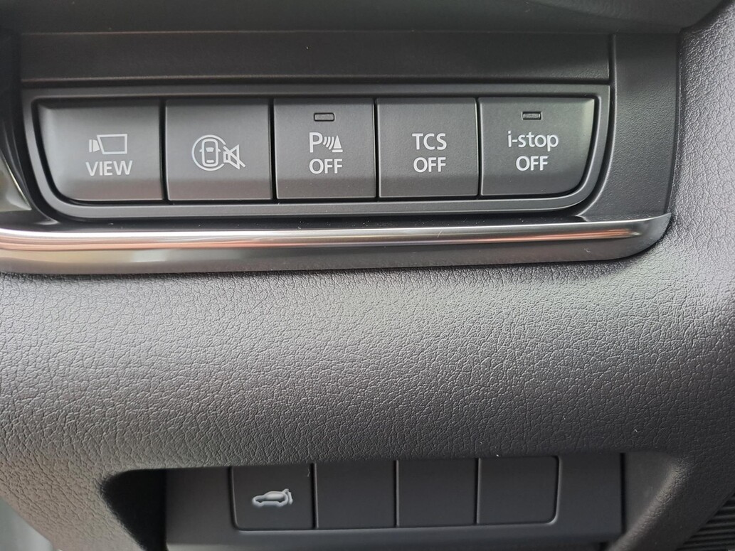 Mazda CX-30, Exclusive-line