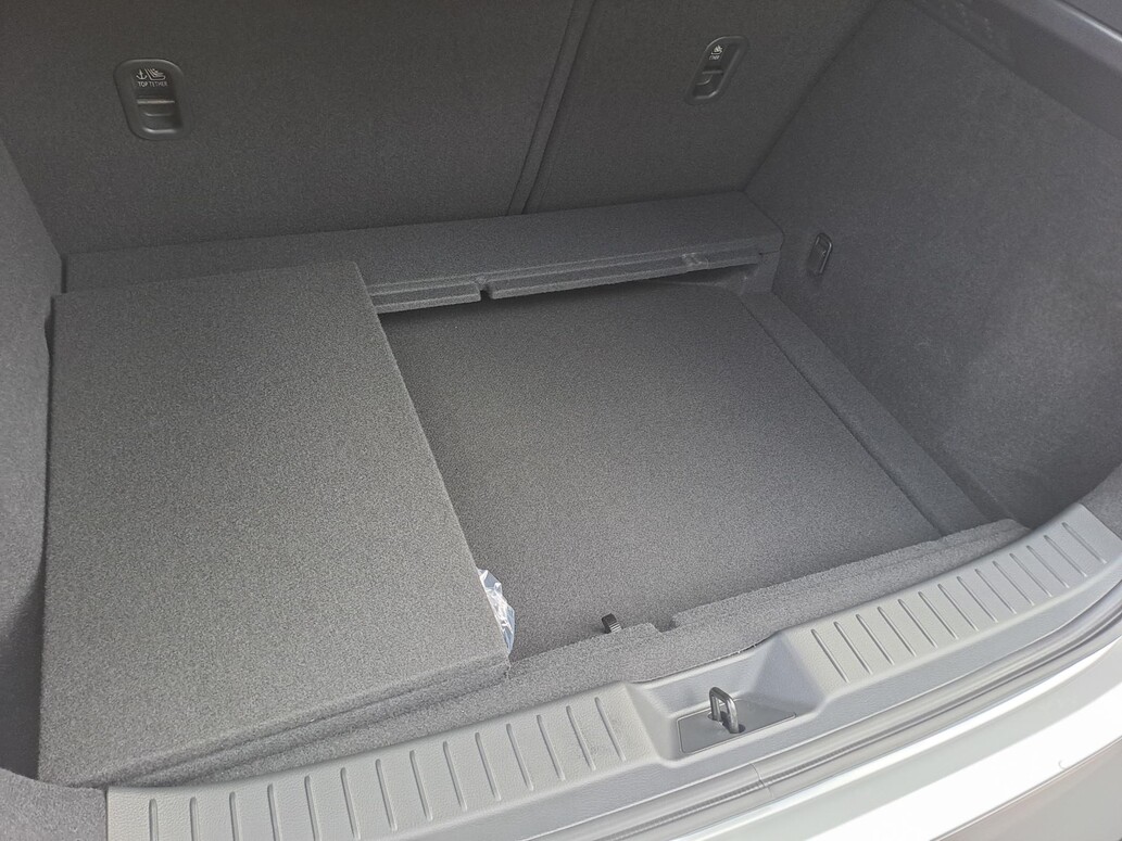 Mazda CX-30, Exclusive-line