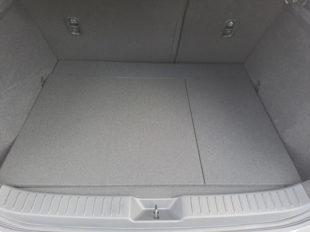 Mazda CX-30, Exclusive-line