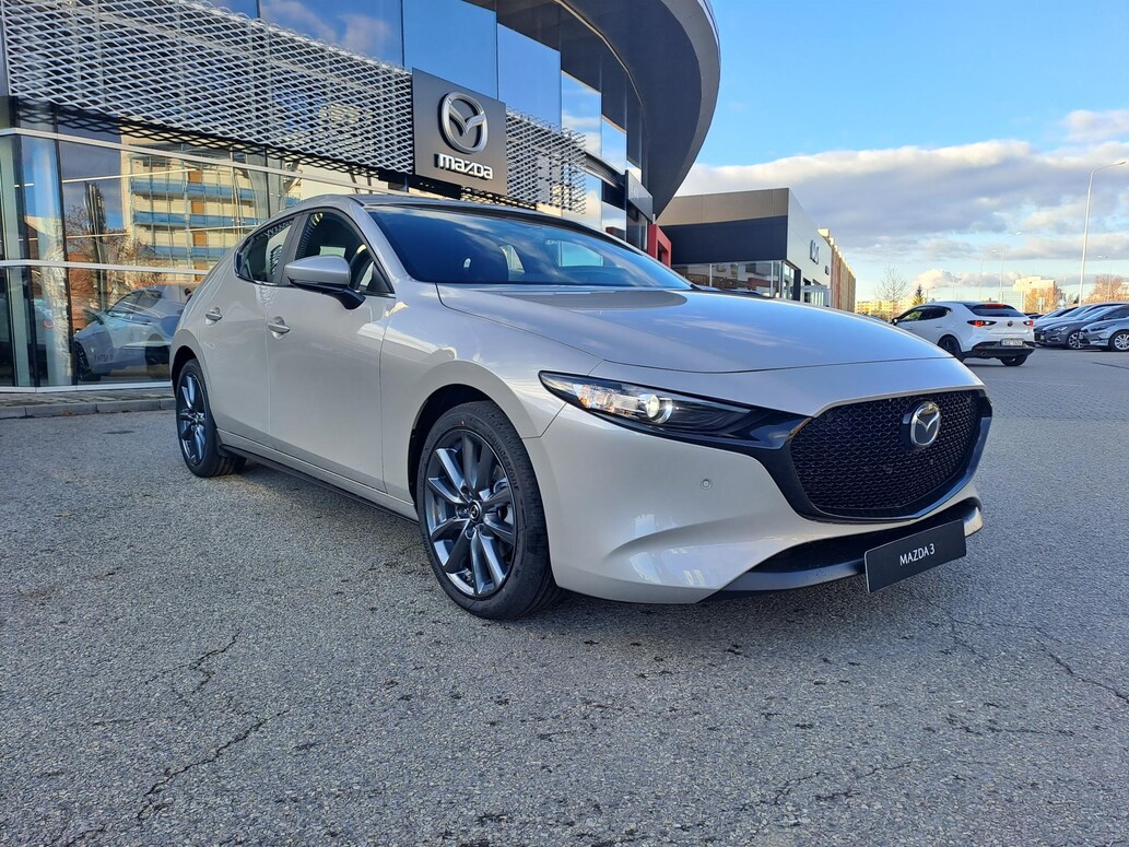 Mazda 3, Centre-line