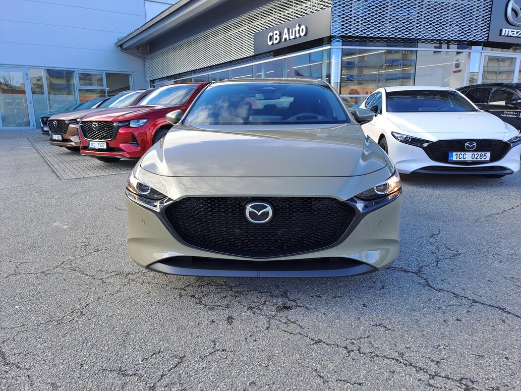 Mazda 3, Centre Line