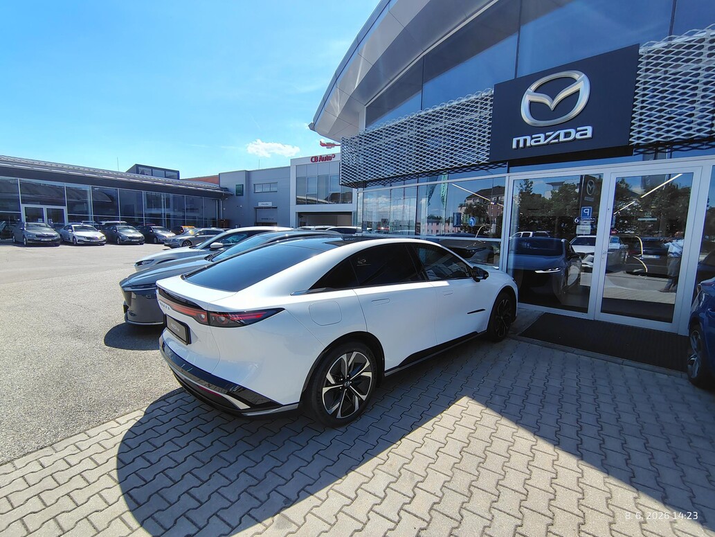 Mazda 6e, TAKUMI PLUS