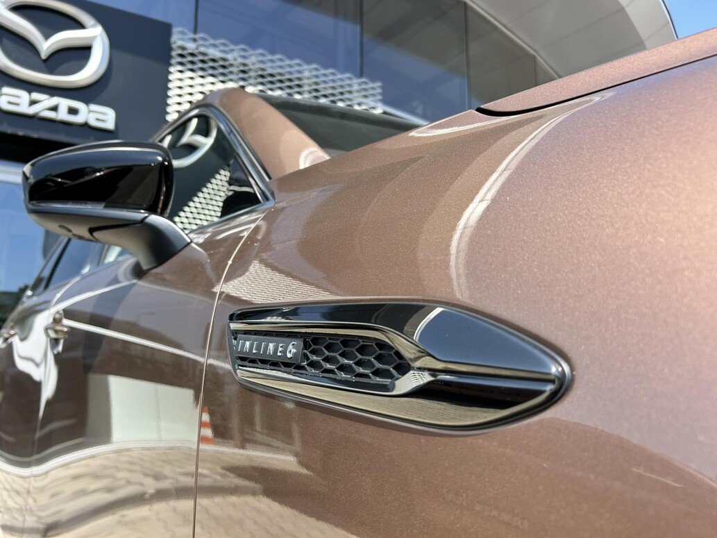 Mazda CX-80, Homura Plus