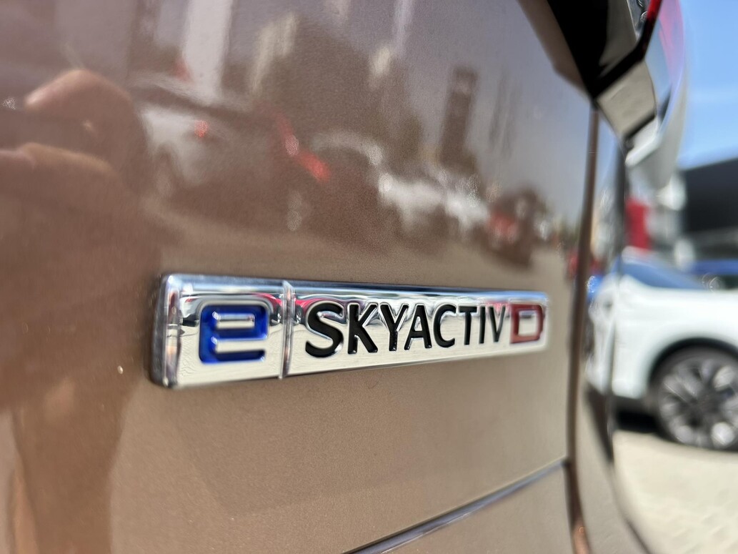 Mazda CX-80, Homura Plus