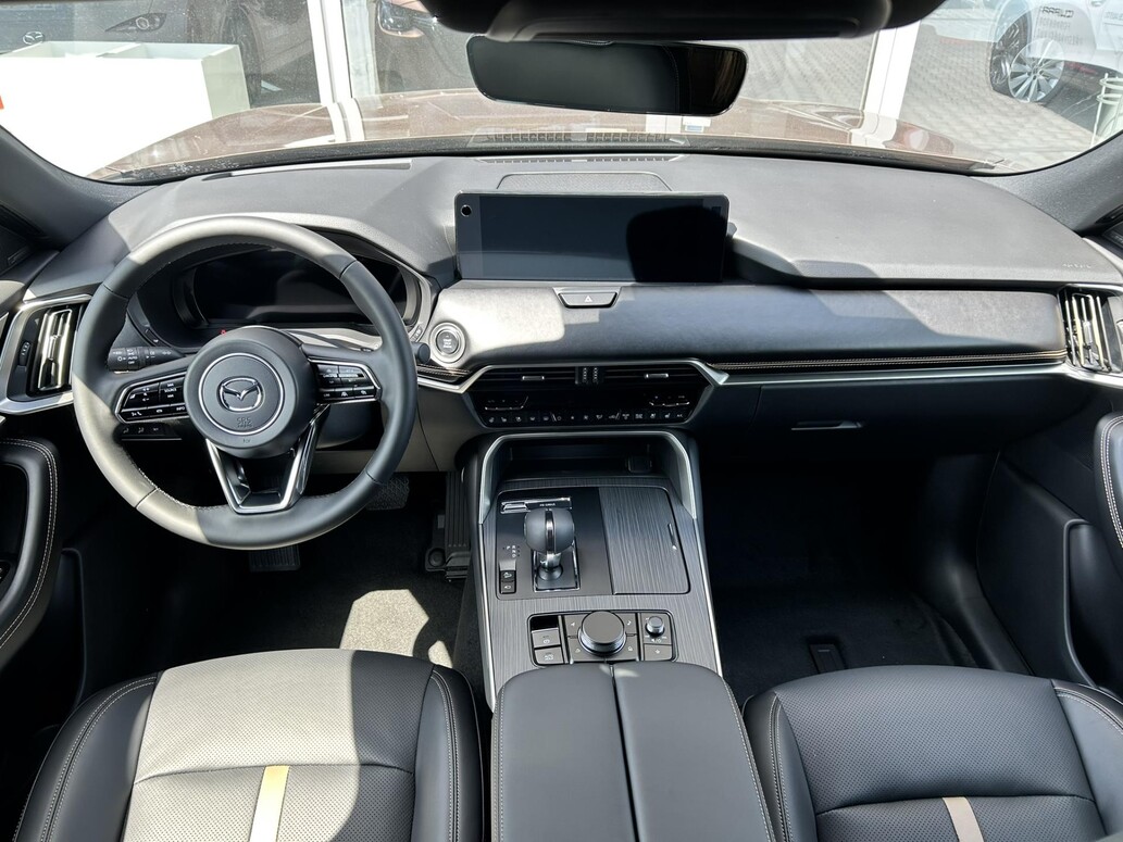 Mazda CX-80, Homura Plus