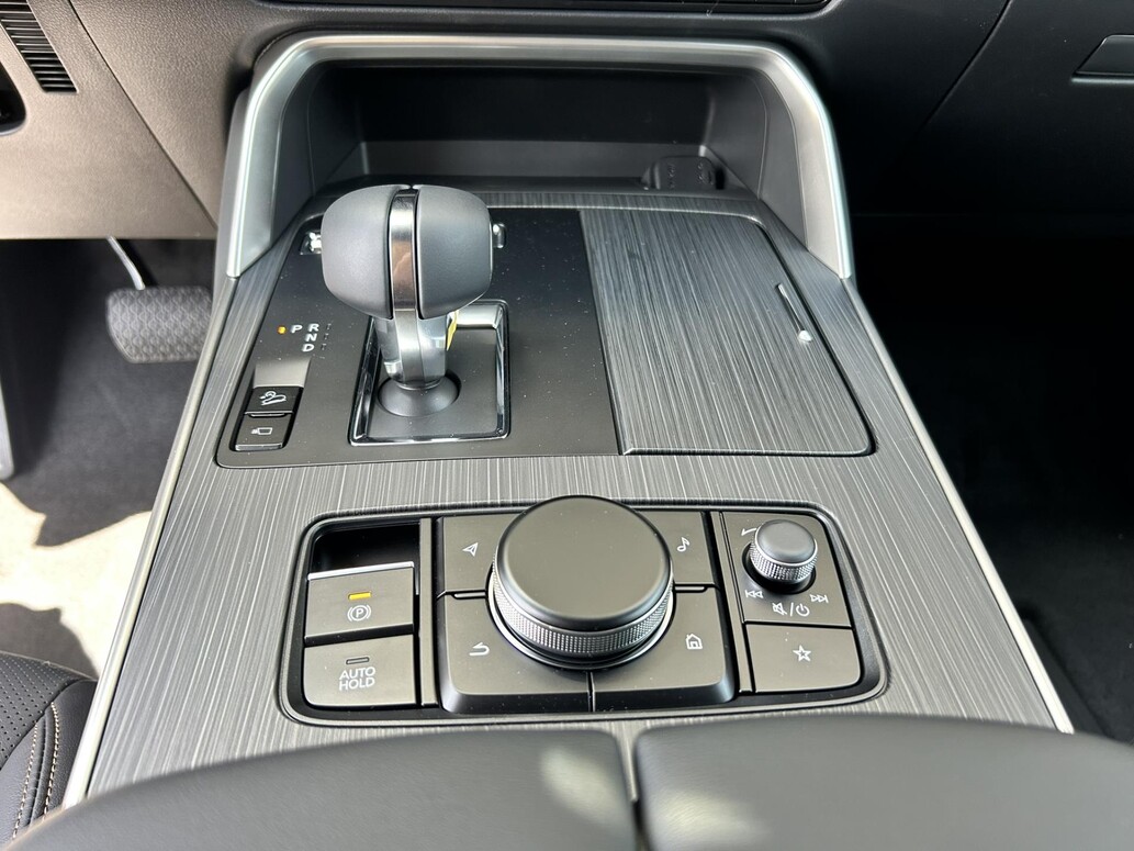 Mazda CX-80, Homura Plus