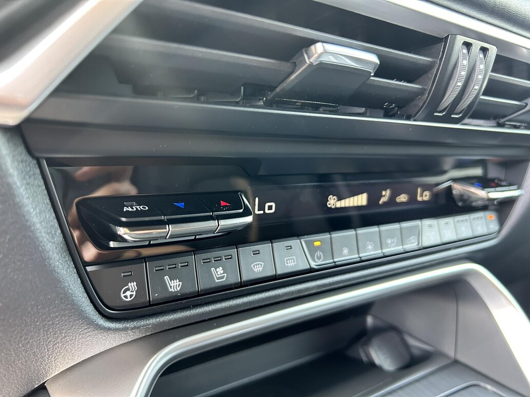 Mazda CX-80, Homura Plus