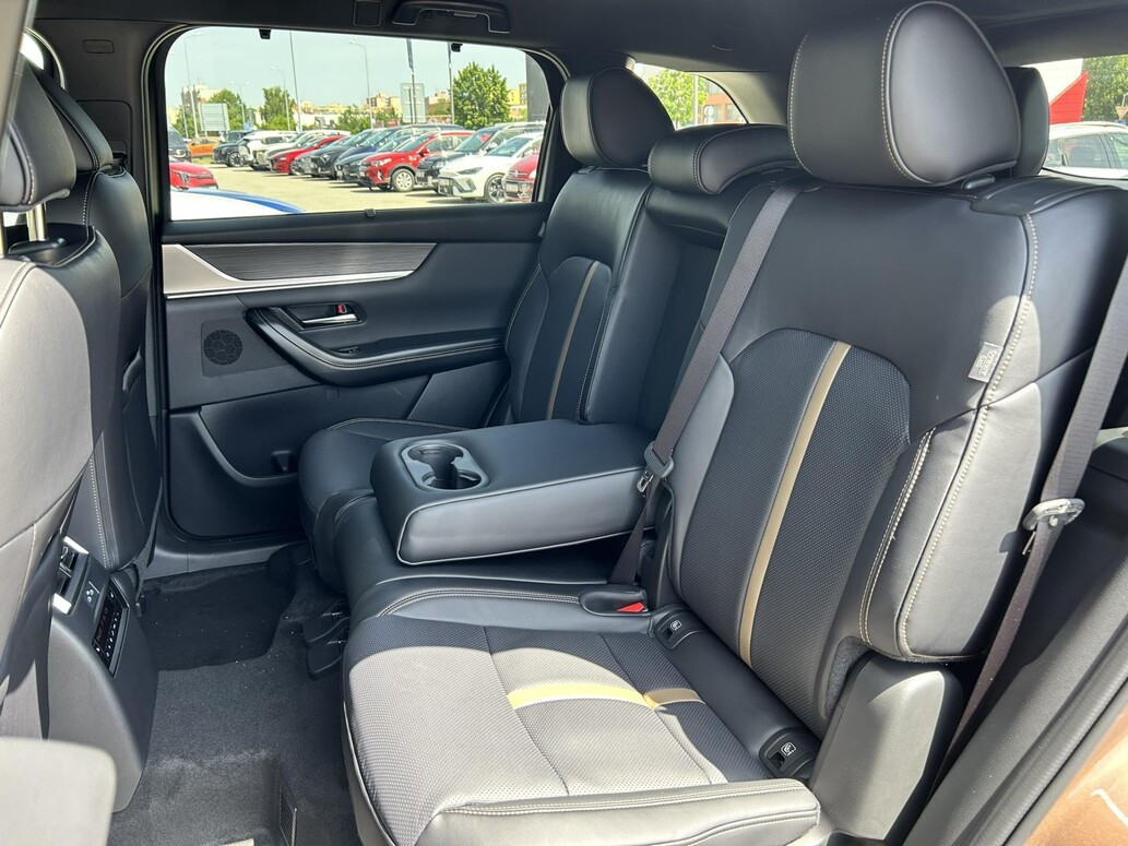 Mazda CX-80, Homura Plus