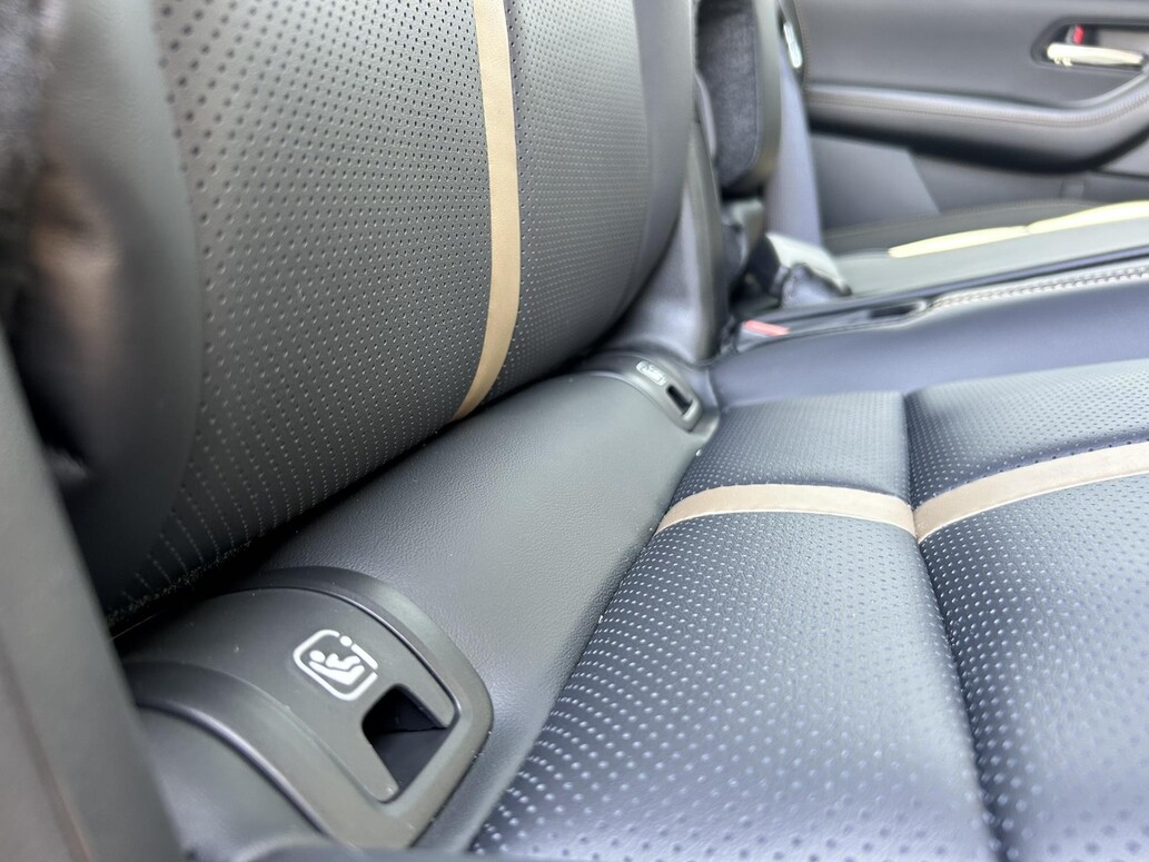 Mazda CX-80, Homura Plus