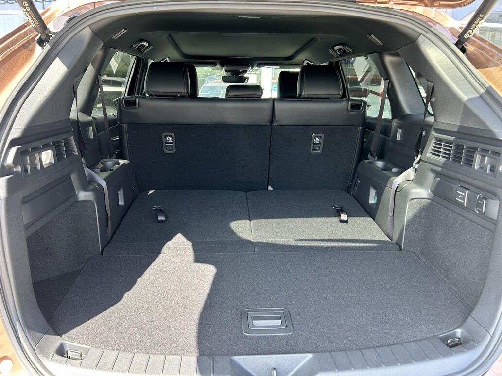 Mazda CX-80, Homura Plus