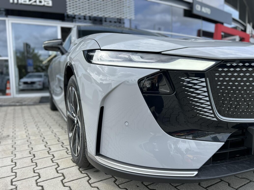 Mazda 6e, Takumi Plus