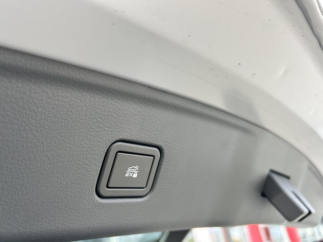 Mazda 6e, Takumi Plus