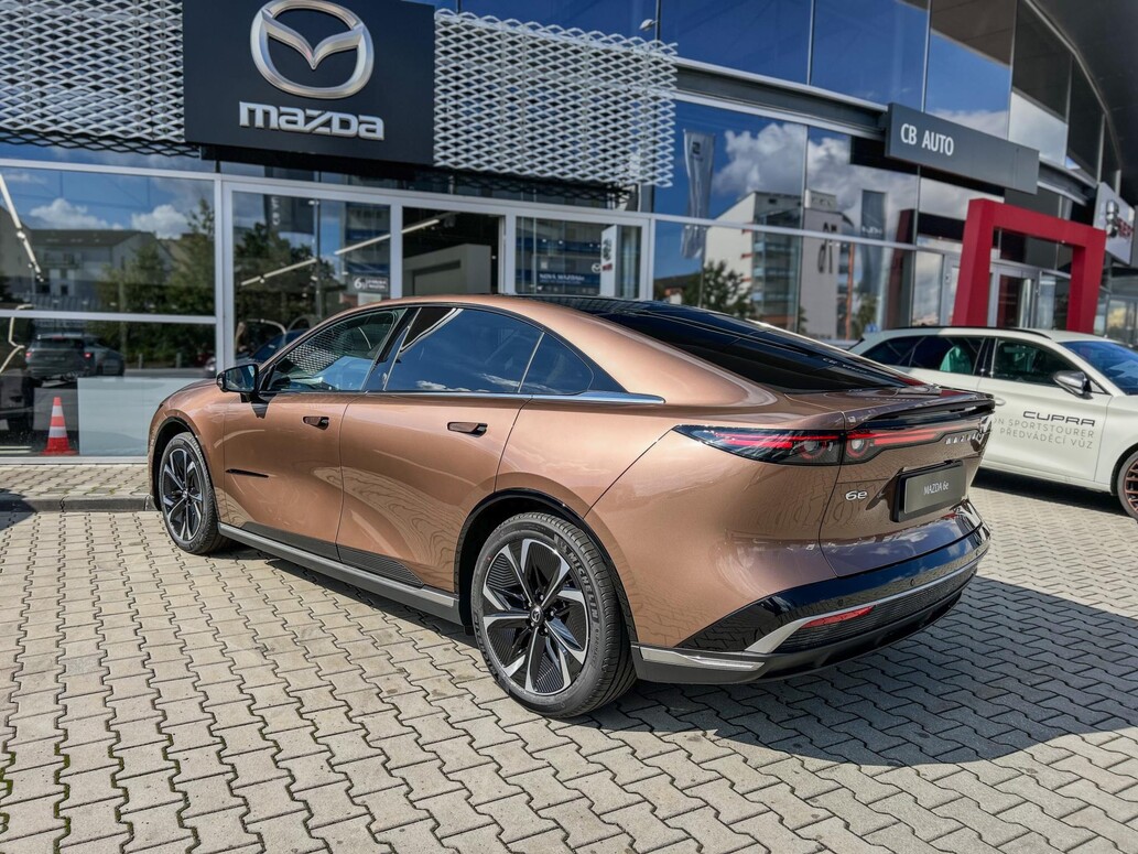 Mazda 6e, Takumi Plus