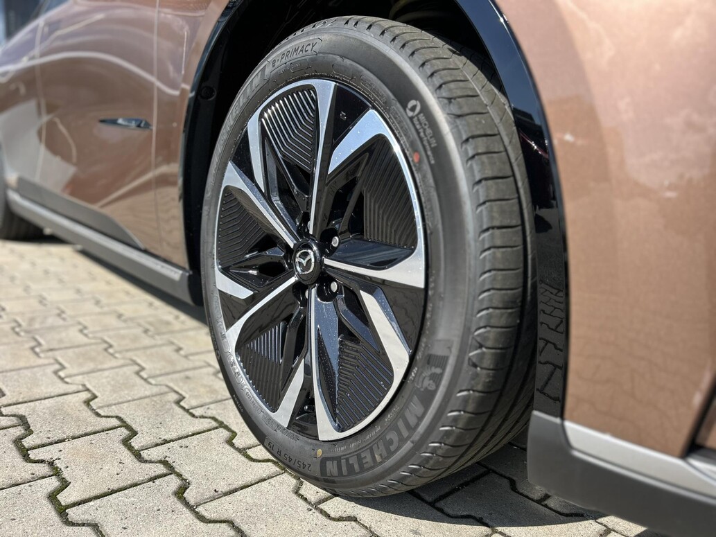 Mazda 6e, Takumi Plus