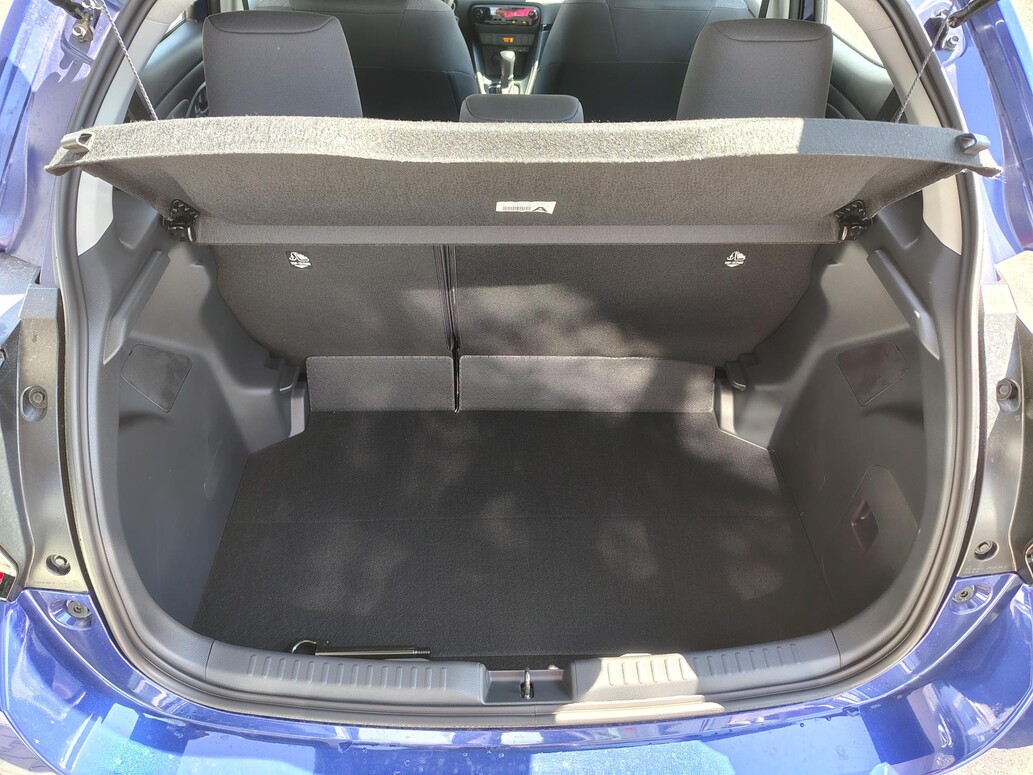 Mazda 2, PRIME LINE
