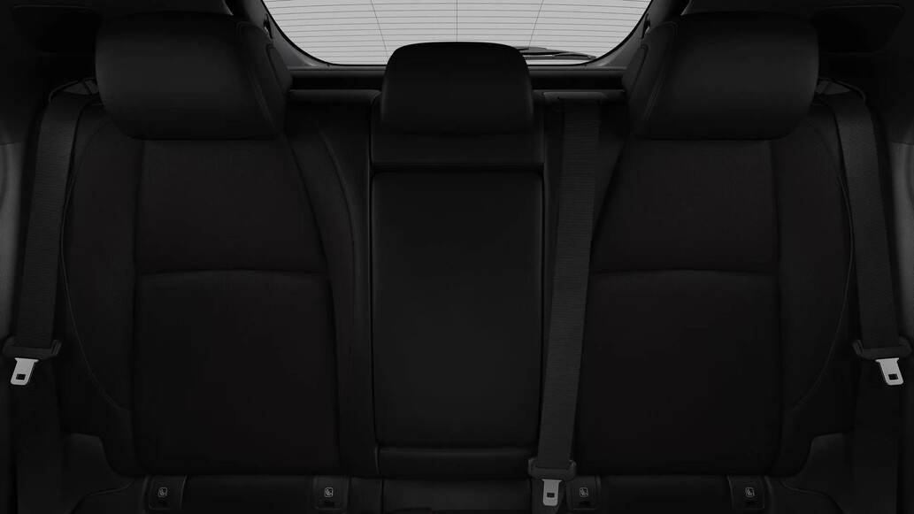 Mazda 3, EXCLUSIVE LINE