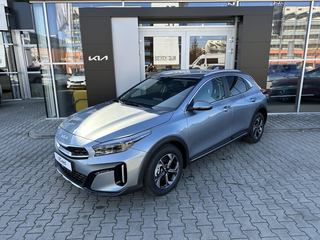 KIA XCeed, EXCLUSIVE