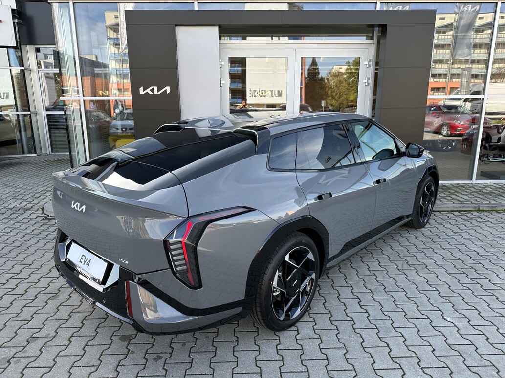 KIA EV4 Fastback