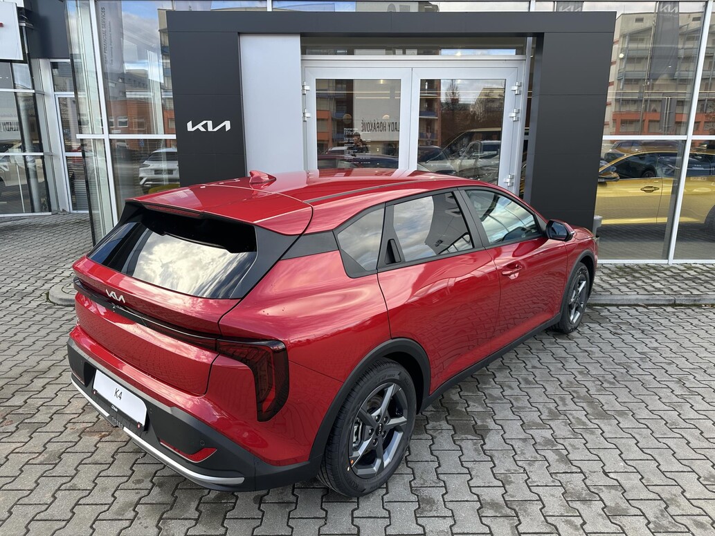 KIA K4