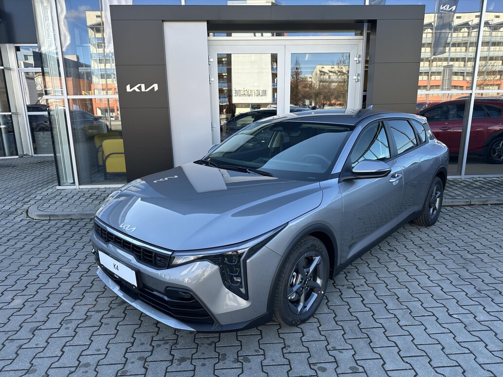 KIA K4