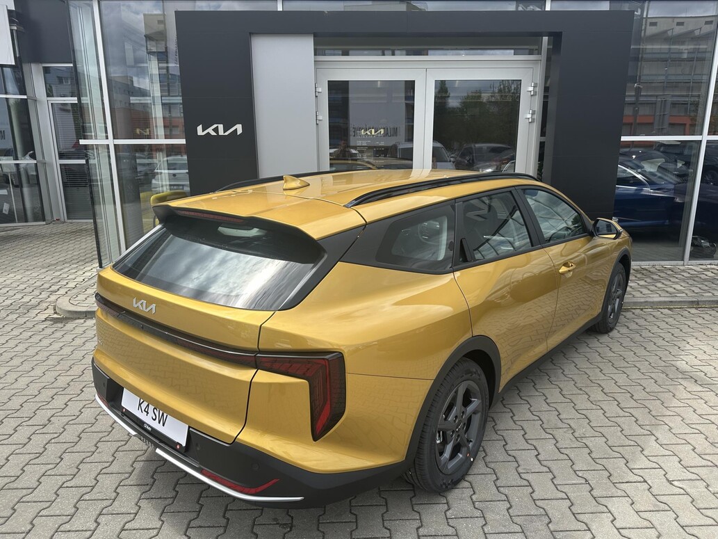 KIA K4 SW