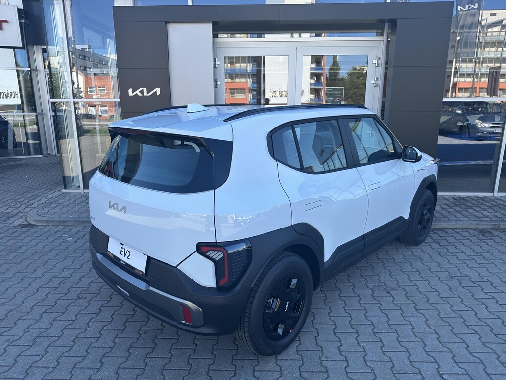 KIA EV2
