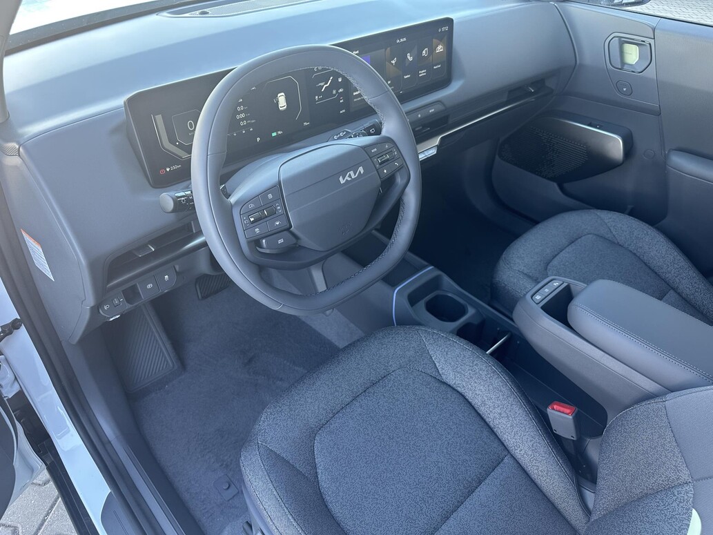KIA EV2
