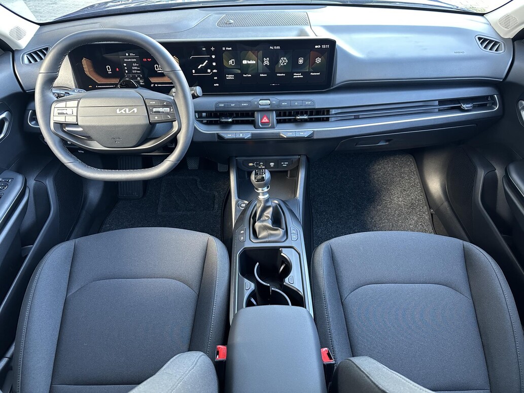 KIA K4
