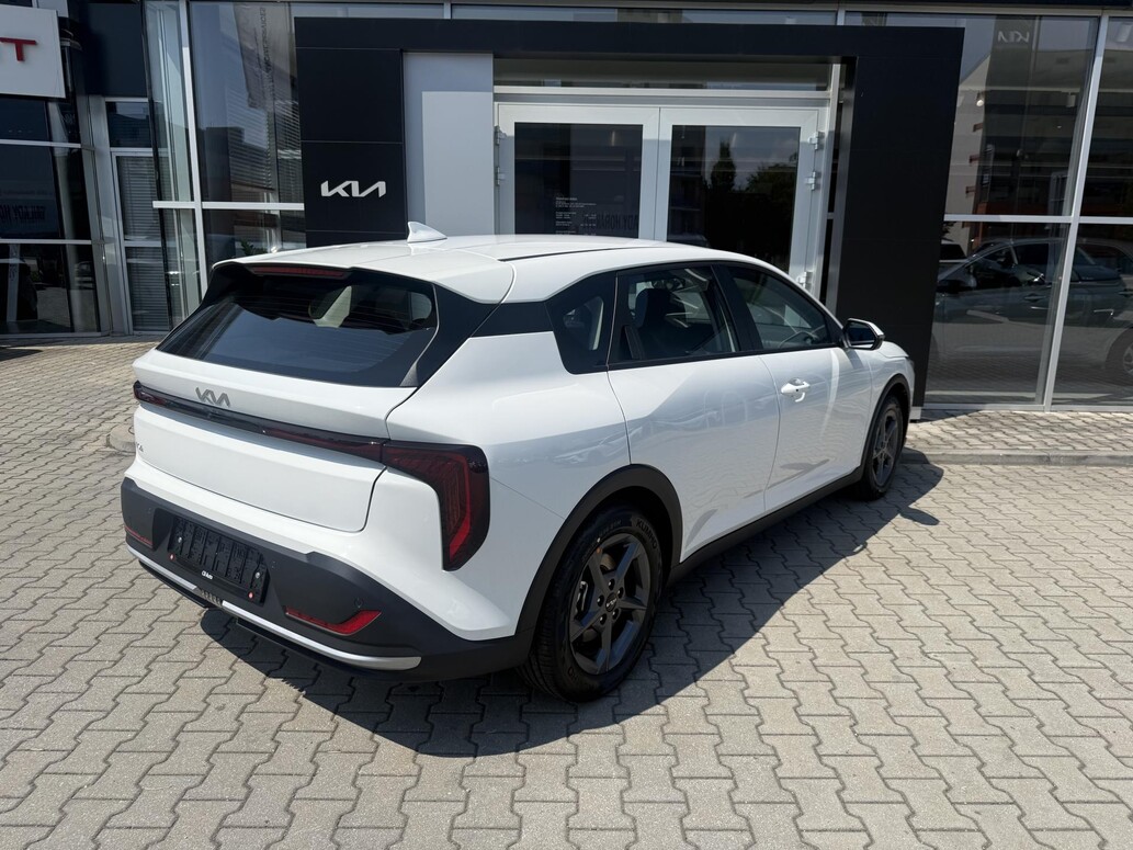 KIA K4