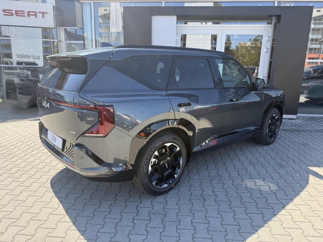 KIA EV5