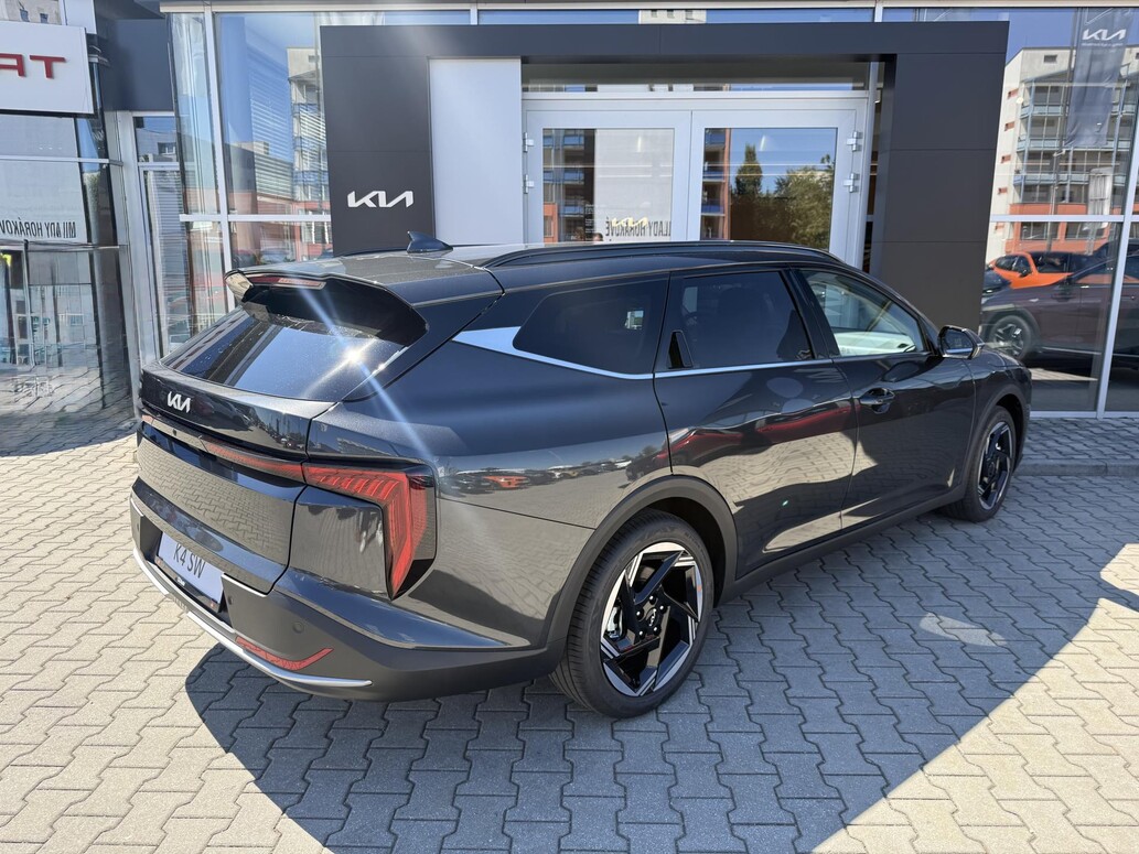 KIA K4 SW