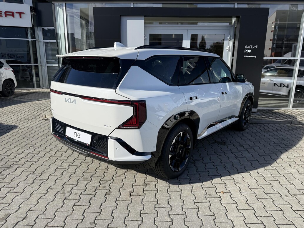 KIA EV5