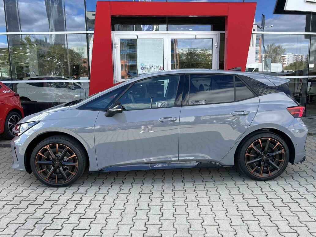 CUPRA Born, VZ