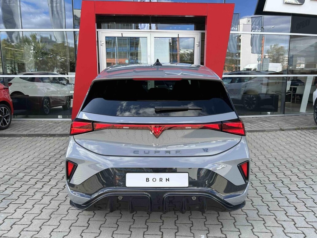 CUPRA Born, VZ
