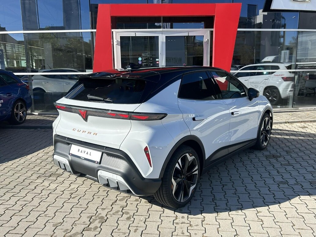CUPRA Raval, Plus