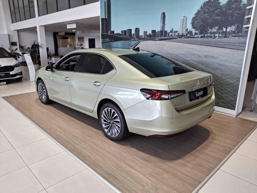 &Scaron;koda Superb, L&K
