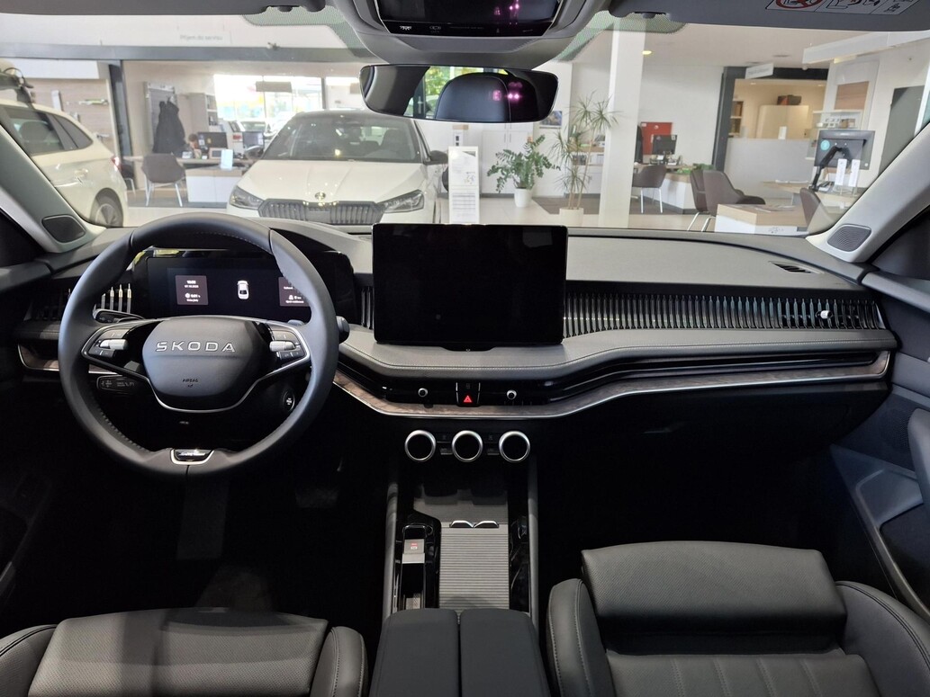 &Scaron;koda Superb, L&K