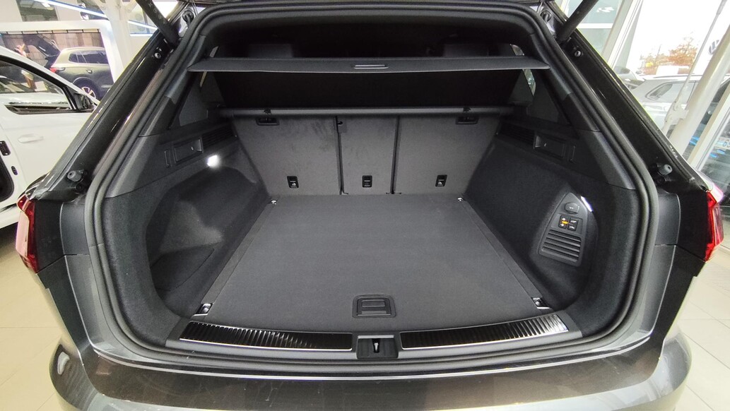 Volkswagen Touareg, R-Line