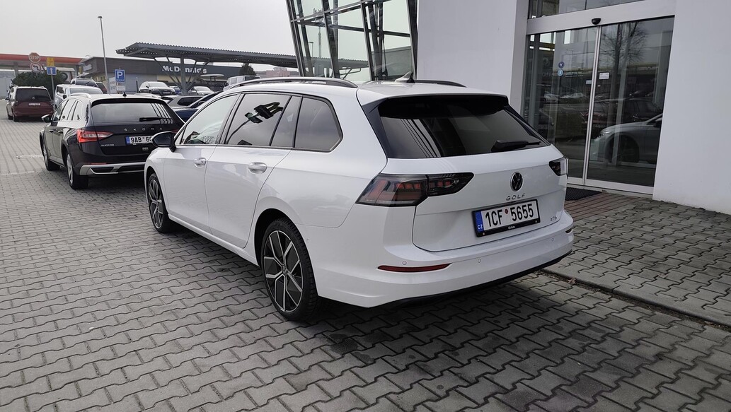 Volkswagen Golf Variant, People