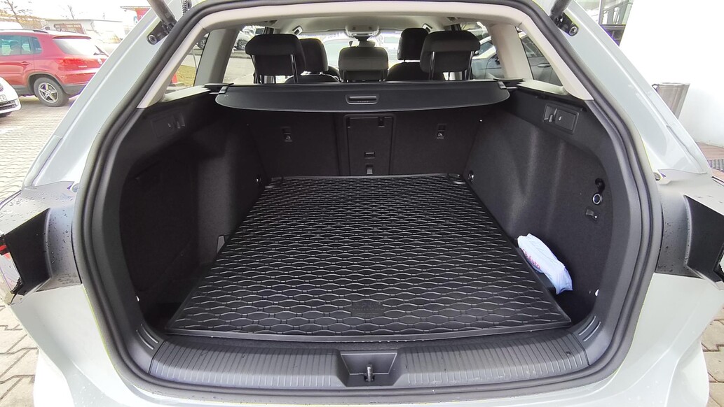 Volkswagen Golf Variant, People