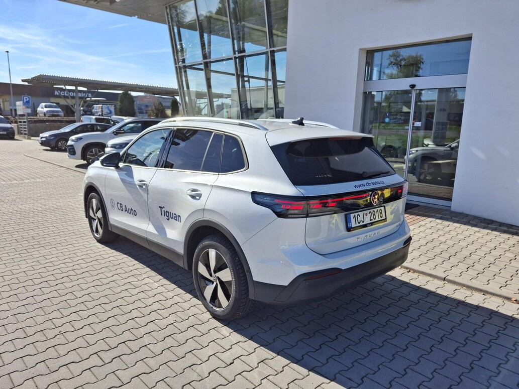Volkswagen Tiguan, People