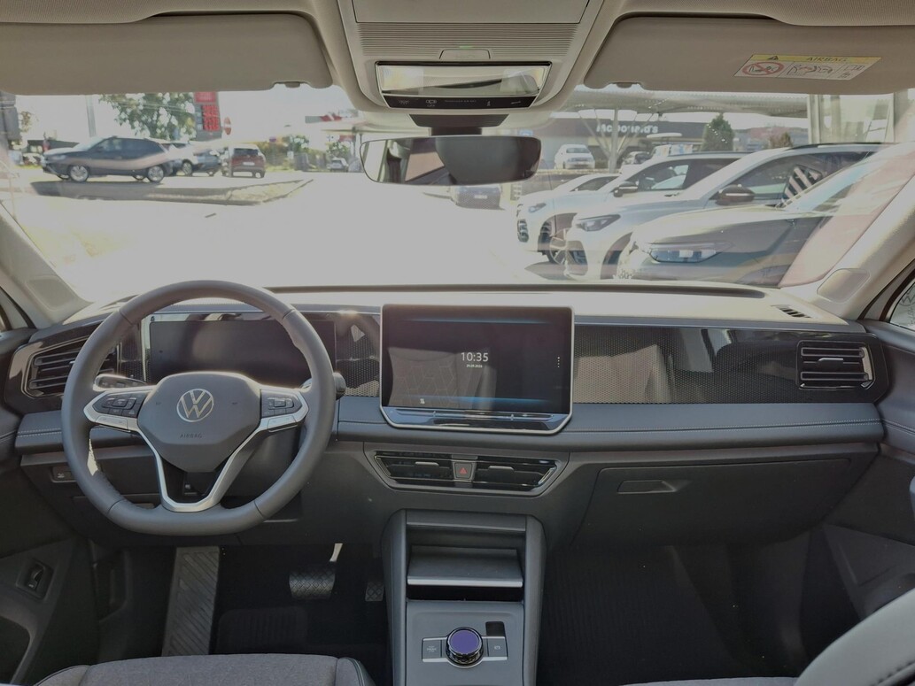 Volkswagen Tiguan, People