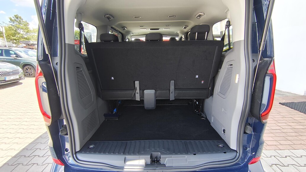 Volkswagen užitkové Caravelle, e-Caravelle Life KR