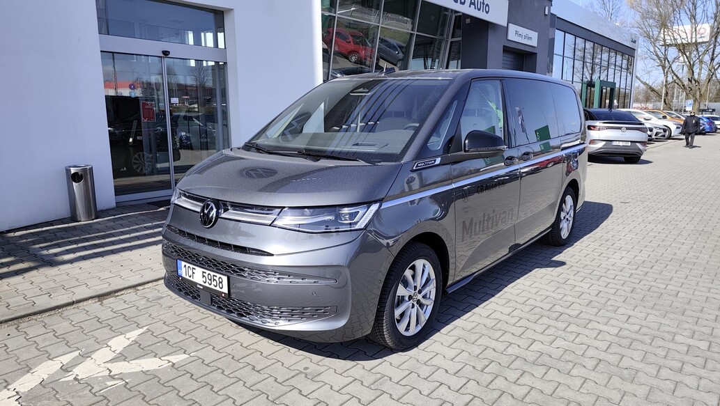 Volkswagen užitkové Multivan, Long Style