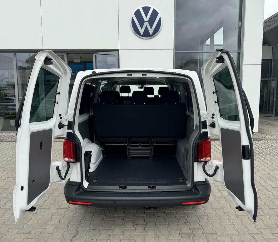 Volkswagen užitkové Transporter 6.1, Kombi DR