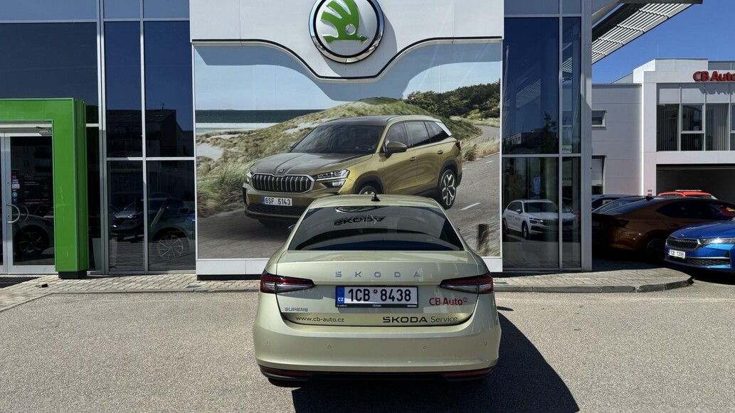 Škoda Superb, Selection