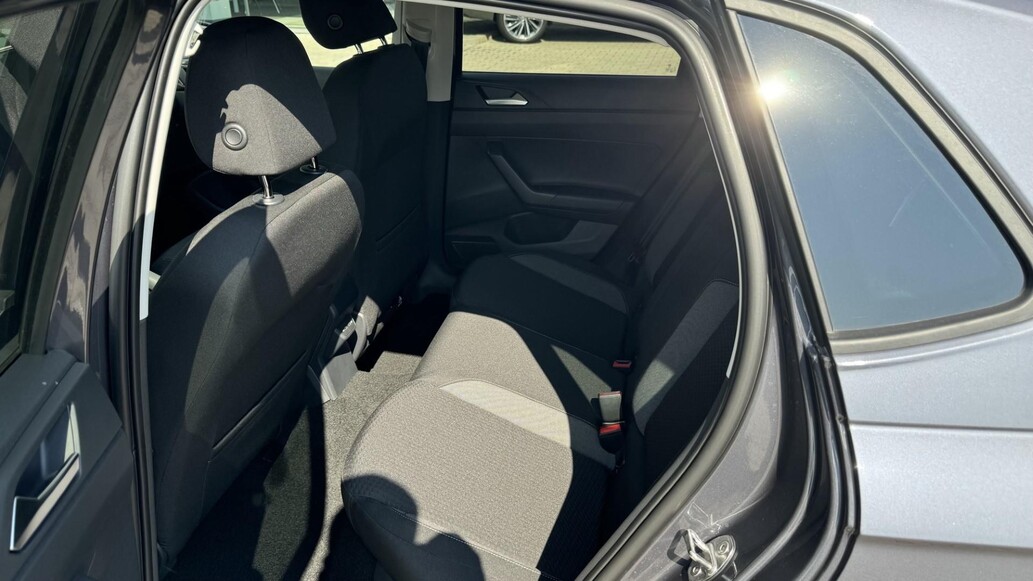 Volkswagen Polo, People