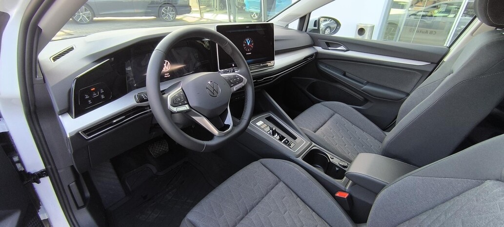 Volkswagen Golf, People