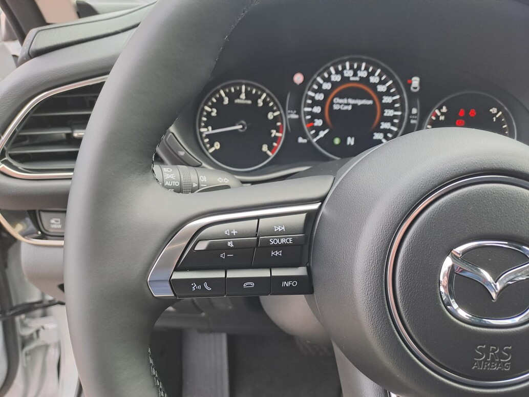 Mazda CX-30, EXCLUSIVE LINE