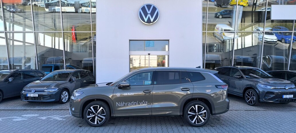 Volkswagen Tayron, People